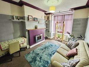 Lounge- click for photo gallery